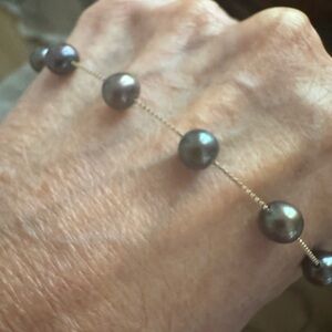 Elegant Black Pearl Necklace